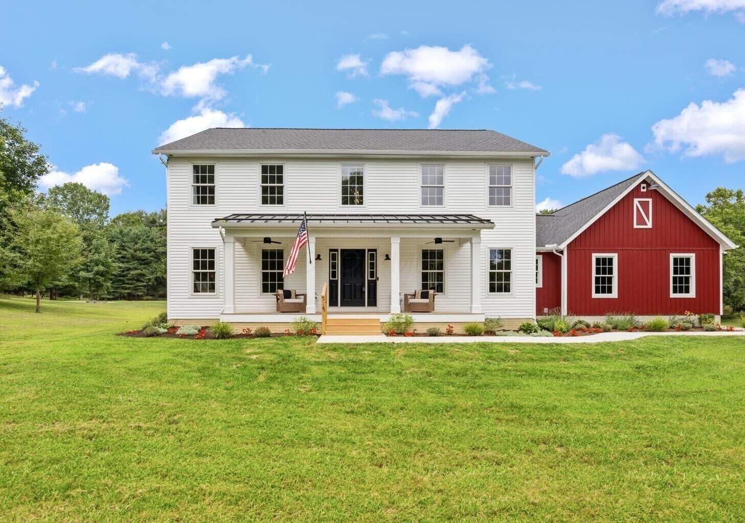 Property Photo: 1975 Welsh Hills NE Road OH 43023