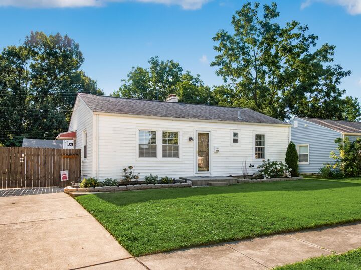 Property Photo:  386 Old Village Road  OH 43228 