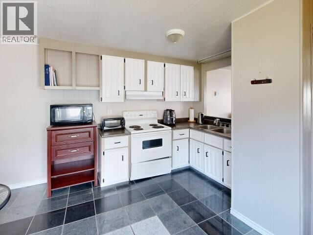 Property Photo: 22-4500 Claridge Road BC