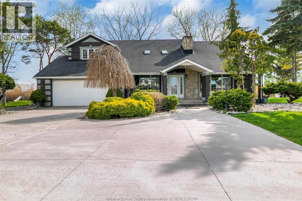 Property Photo: 112 County Rd 22 ON N8L 1H8