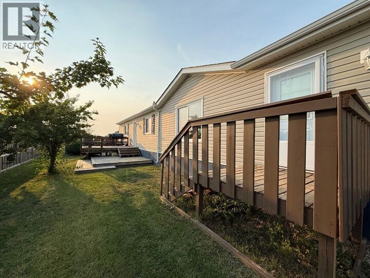 Property Photo:  349 Railway Avenue  AB T0J 0Z0 