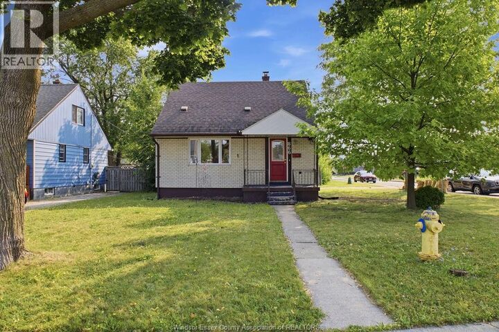Property Photo: 866 Francois Court ON N8Y 3W4