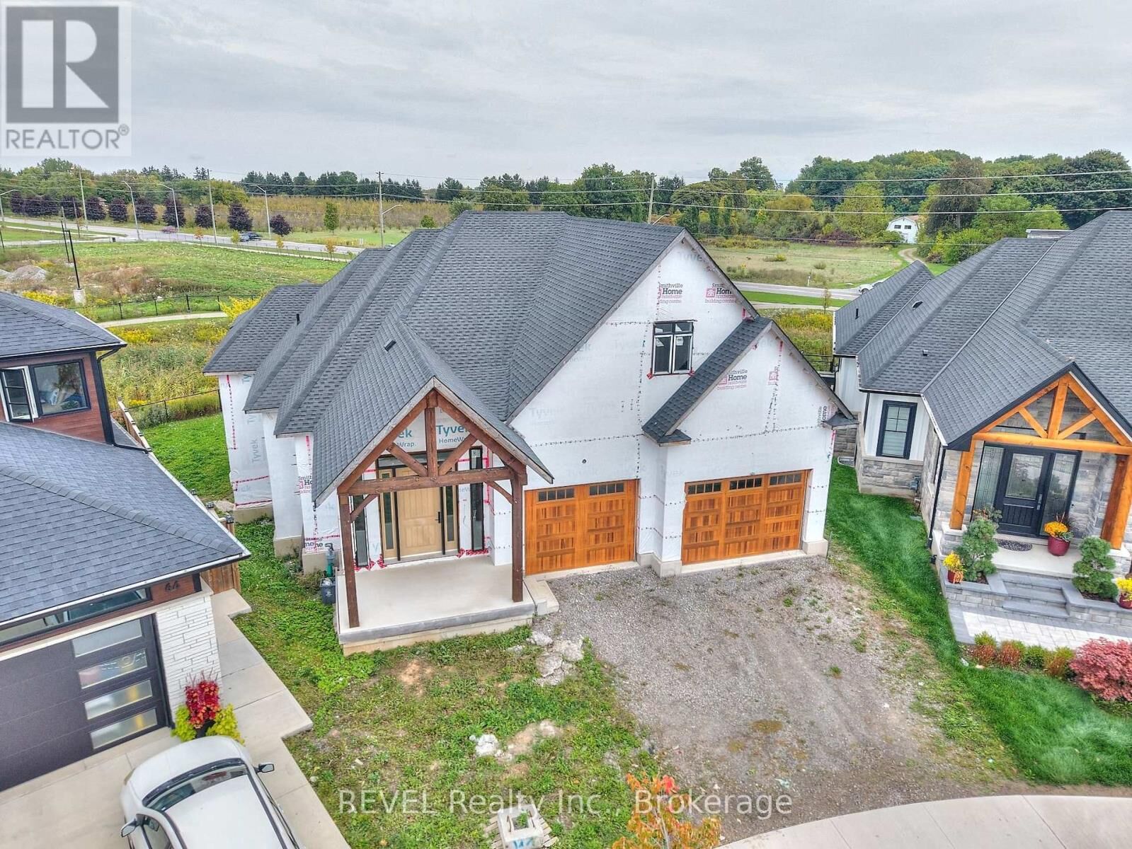 Property Photo: 62 Bergenstein Crescent ON L2B 5N5