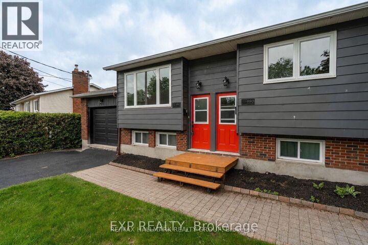 Property Photo:  990 East St Jacques St Street North  ON K4K 1C1 