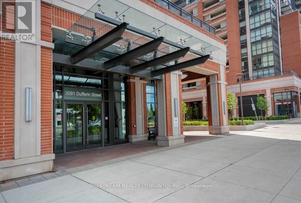 Property Photo:  3091 Dufferin Street 613  ON M6A 0C4 