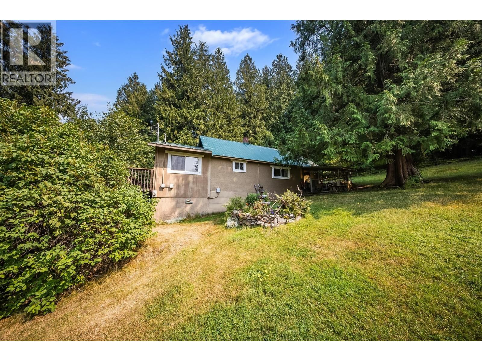 Property Photo: 1562 Arrow Lakes Drive BC V1N 3N3