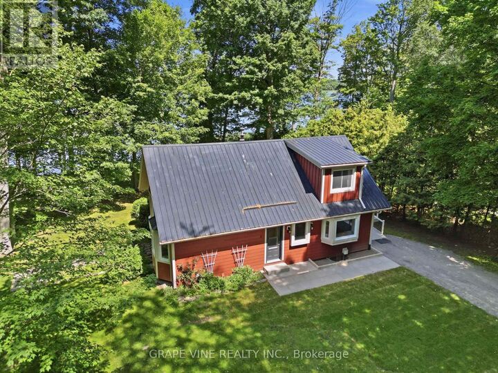 Property Photo: 68 Goodman Crescent ON K0K 2T0