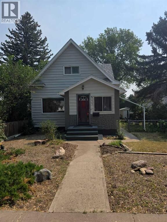 Property Photo: 511 12C Street North AB T1H 2N4