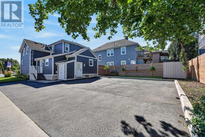 Property Photo:  135 Lake Street  ON L2R 5Y2 