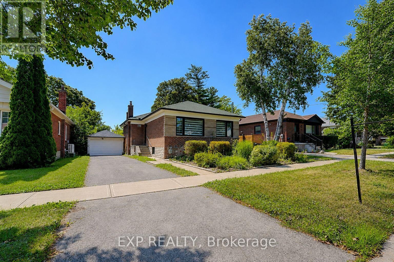 Property Photo: 36 Vauxhall Drive Main ON M1P 1P7