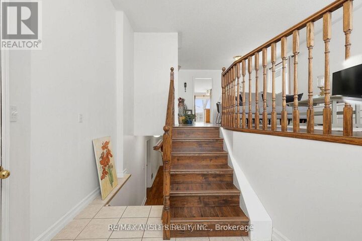 Property Photo:  20 Eakins Crescent  ON K9V 6J9 