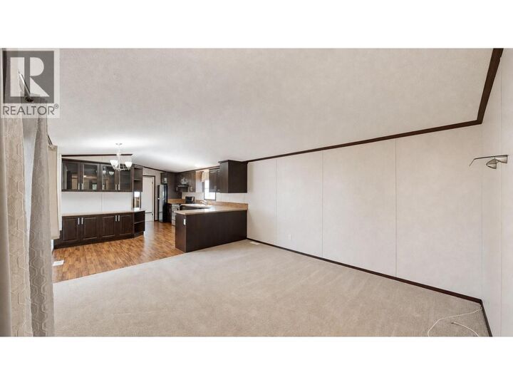 Property Photo: 45 Dawson Crescent BC V0B 1H0