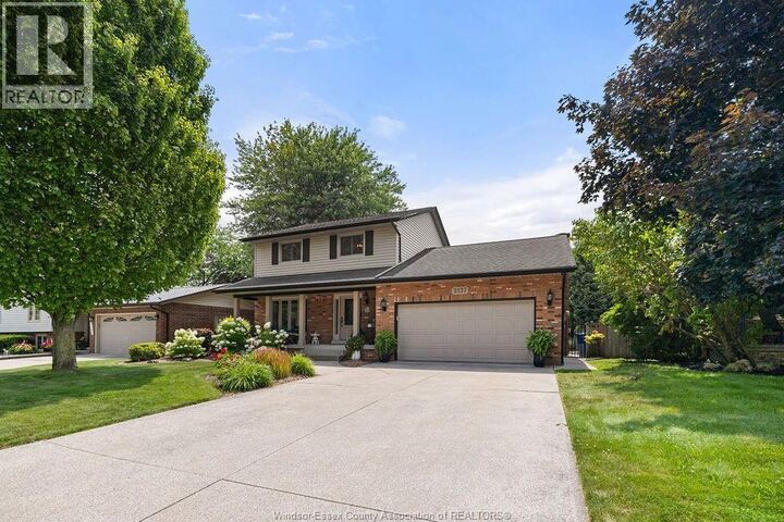 Property Photo: 2137 Edgemore Avenue ON N9H 2K1