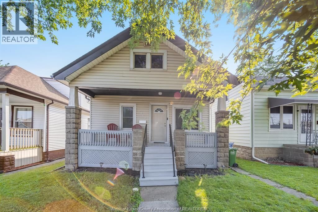 Property Photo:  1560 Lillian Avenue  ON N8X 4A8 