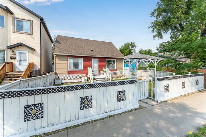 Property Photo: 1947 Notre Dame Avenue MB R3H 0J7