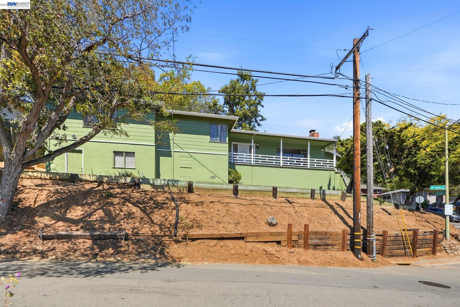 Property Photo: 5760 Leona St CA 94605