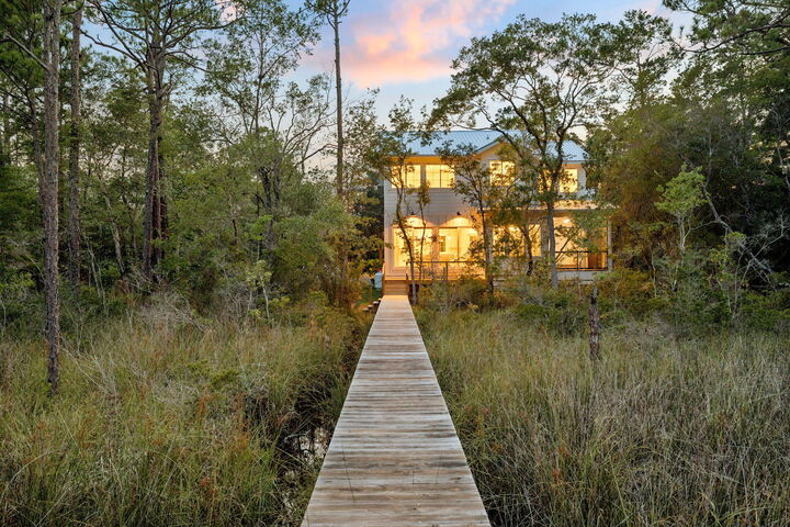 Property Photo:  57 Laurel Oak Lane  FL 32459 