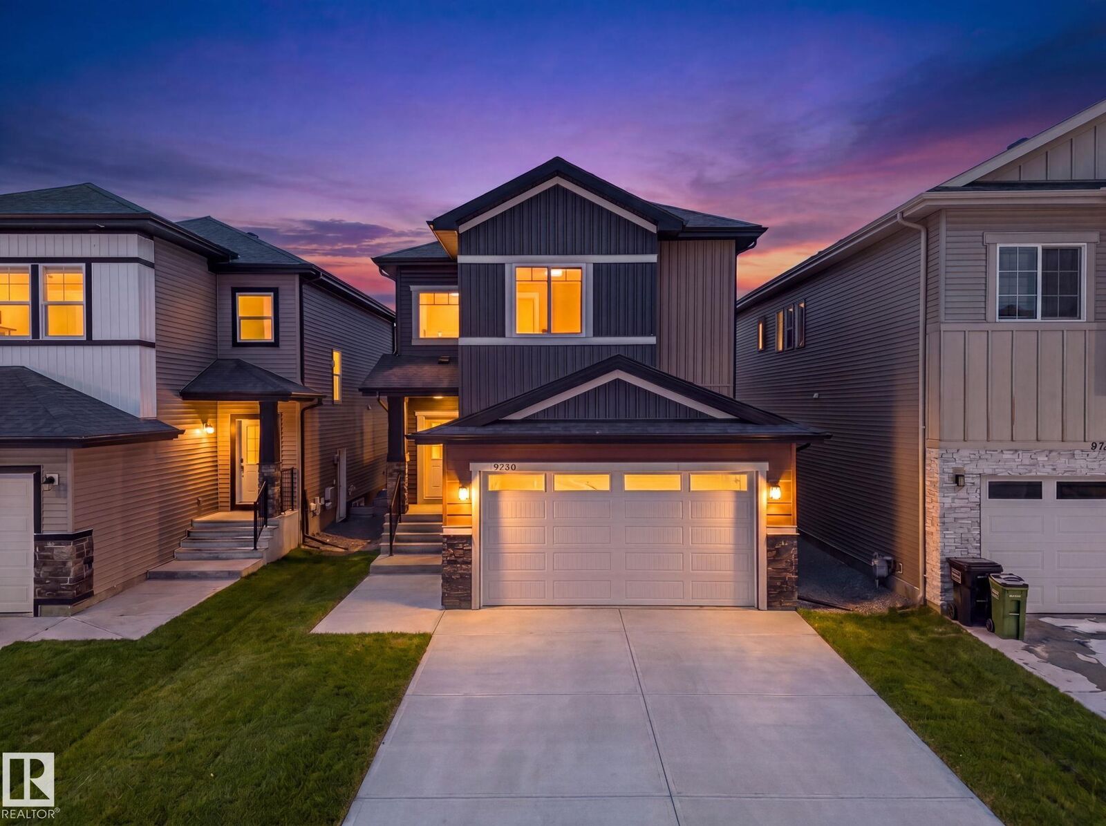 Property Photo:  5736 176 Avenue NW  AB T5Y 0V2 