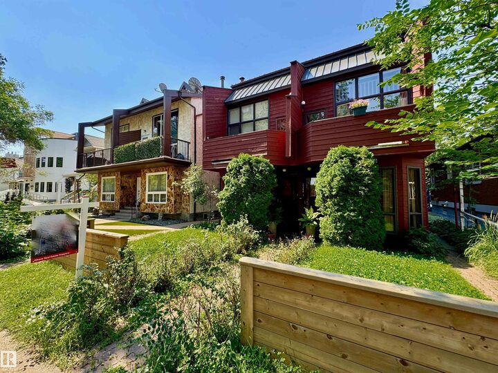 Property Photo:  10346A 121 Street NW  AB T5N 1P2 