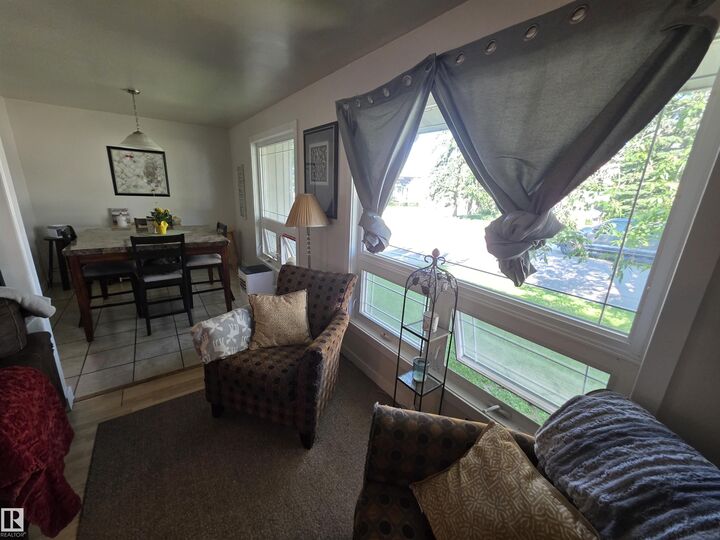 Property Photo: 38 Greenwood Drive AB T7X 1Y1
