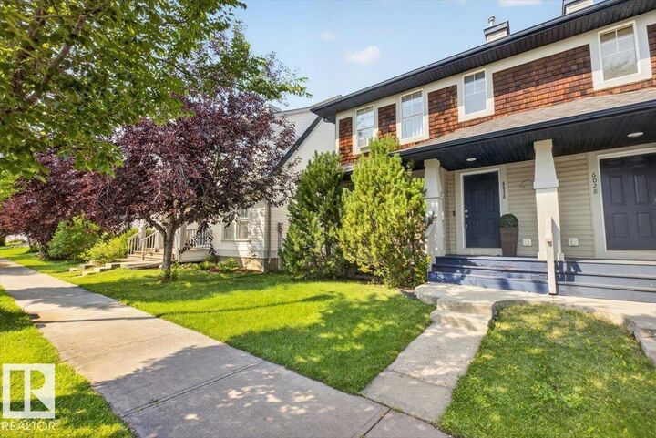 Property Photo: 6030 S Terwillegar Boulevard NW AB T6R 0K5