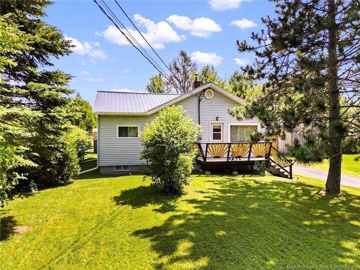 Property Photo: 880 Pleasant Drive NB E4B 2V5