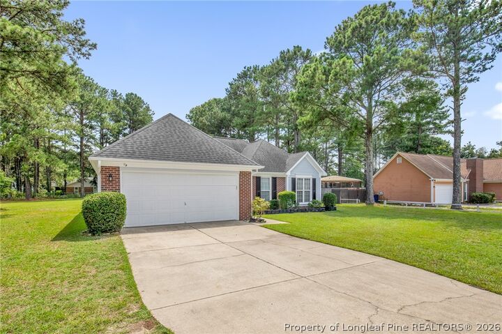Property Photo:  6960 Rockfish Road  NC 28376 