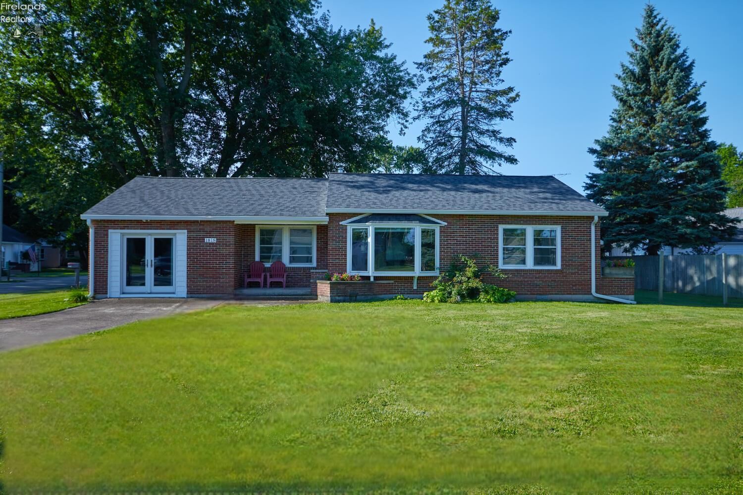 Property Photo: 1818 Cleveland Road OH 44839