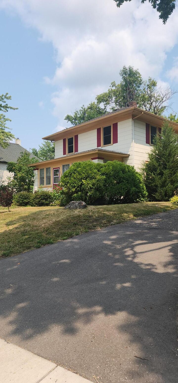 Property Photo: 208 Lake Boulevard S MN 55313