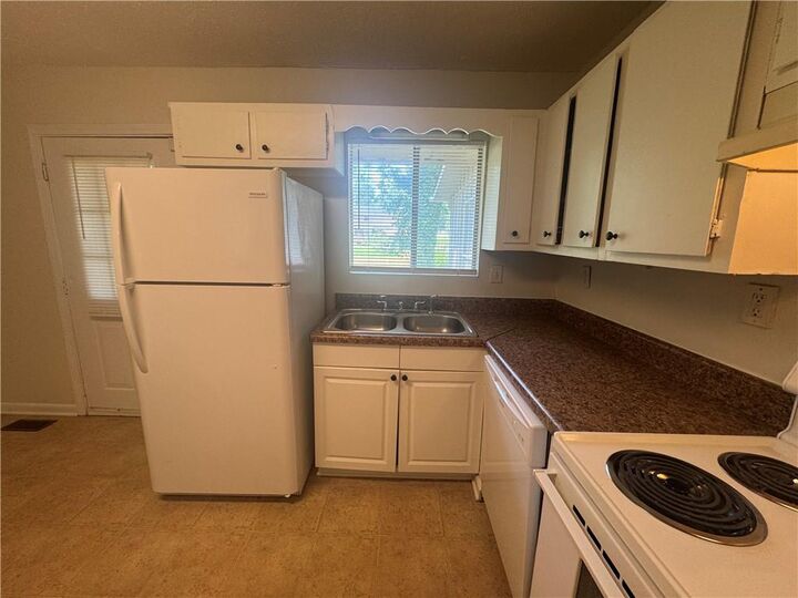Property Photo: 8497 Stonewall Jackson Drive GA 30238