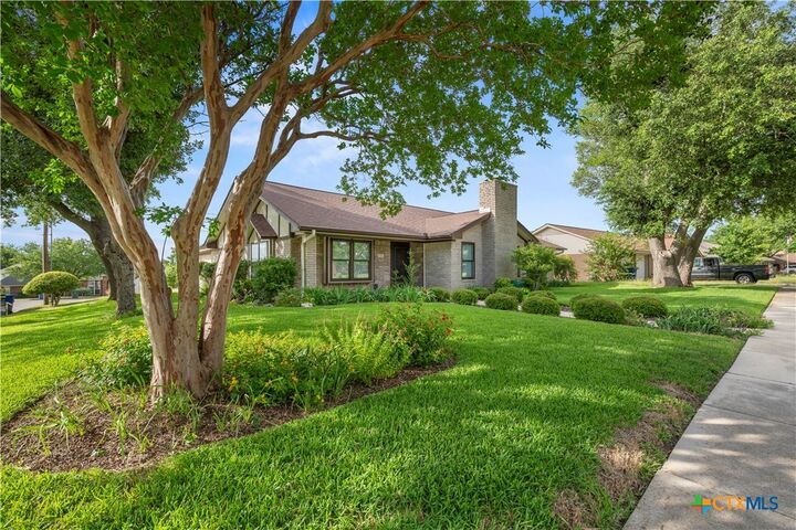 Property Photo:  901 Kim Avenue  TX 76522 