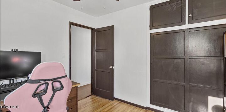 Property Photo: 1327 W Ivesbrook Street CA 93534
