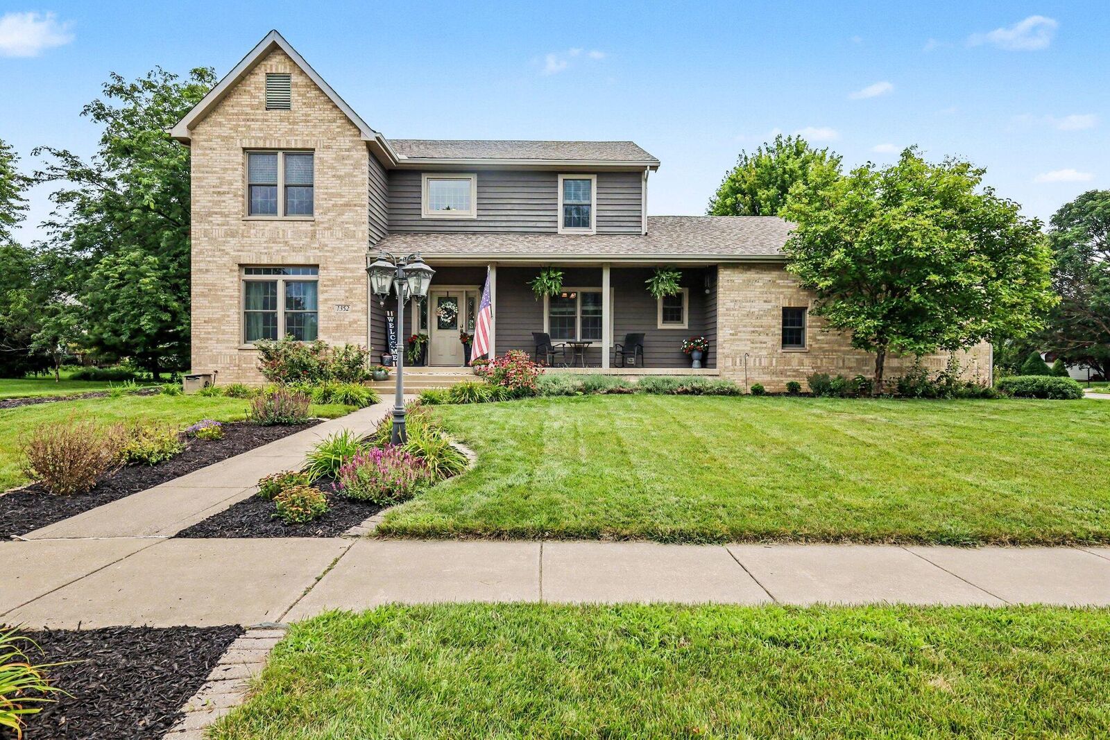 Property Photo: 1352 Diamond Boulevard IN 46385