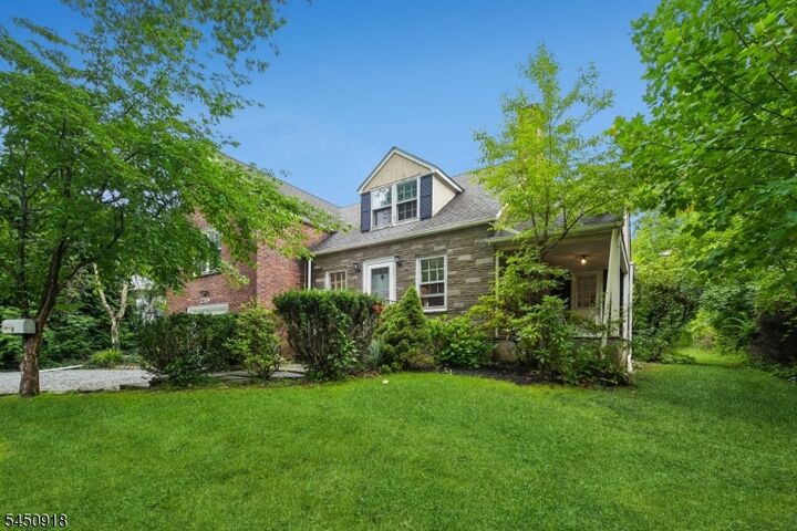 Property Photo:  219 Ashland Rd  NJ 07901 
