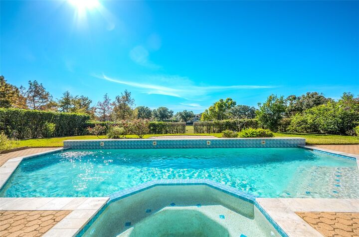 Property Photo: 86 Pipers Walk TX 77479