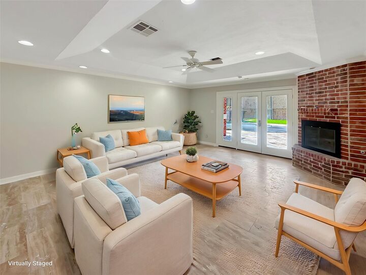 Property Photo: 4319 Woodvalley Drive TX 77096