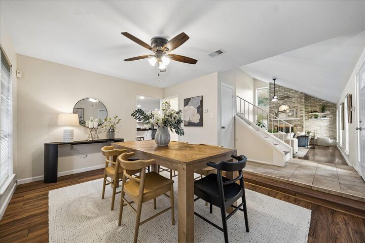 Property Photo: 813 Lakeview Drive TX 77498