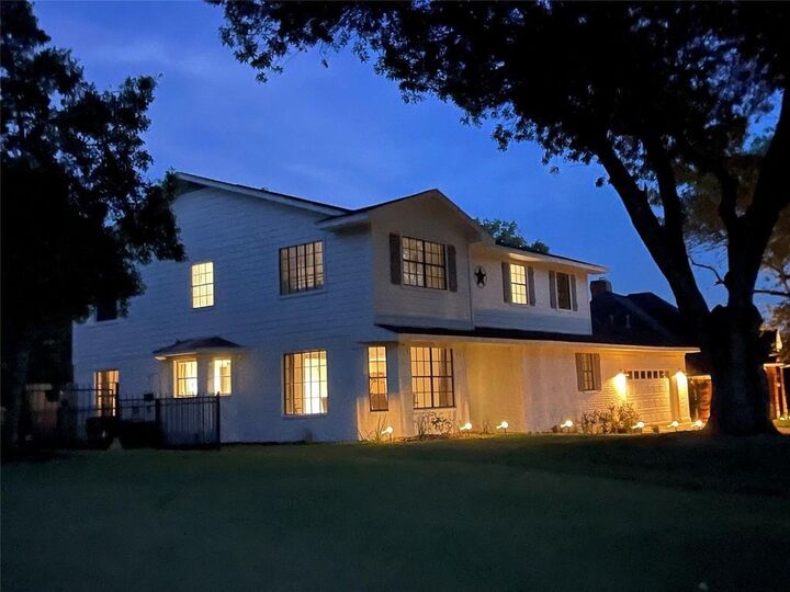 Property Photo: 155 April Waters Drive N TX 77356