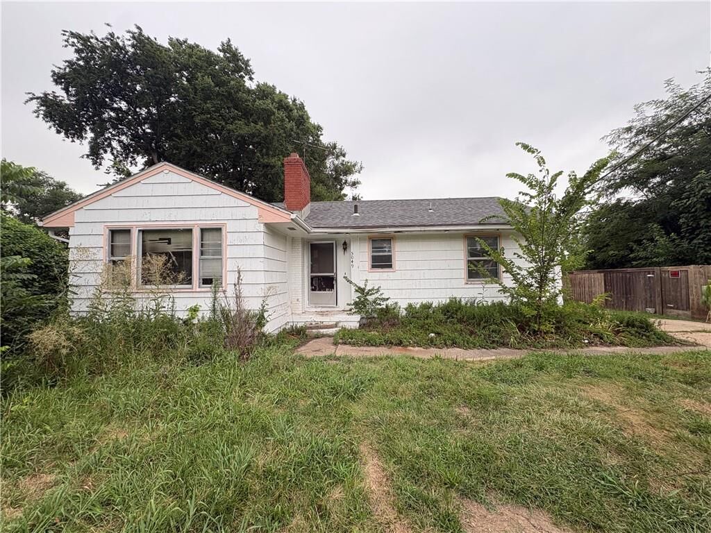 Property Photo: 5049 N Brighton Avenue MO 64119