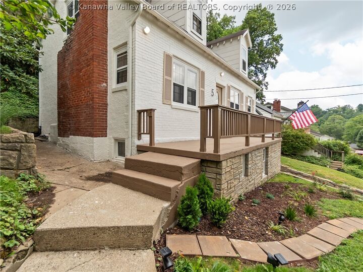 Property Photo:  5 Estill Drive  WV 25314 