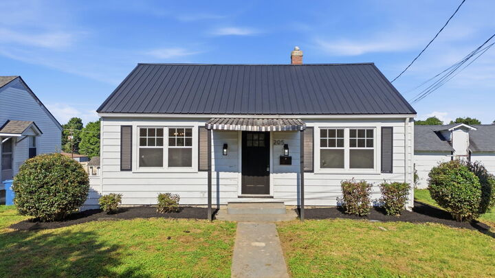 Property Photo: 205 Midland Place KY 40422