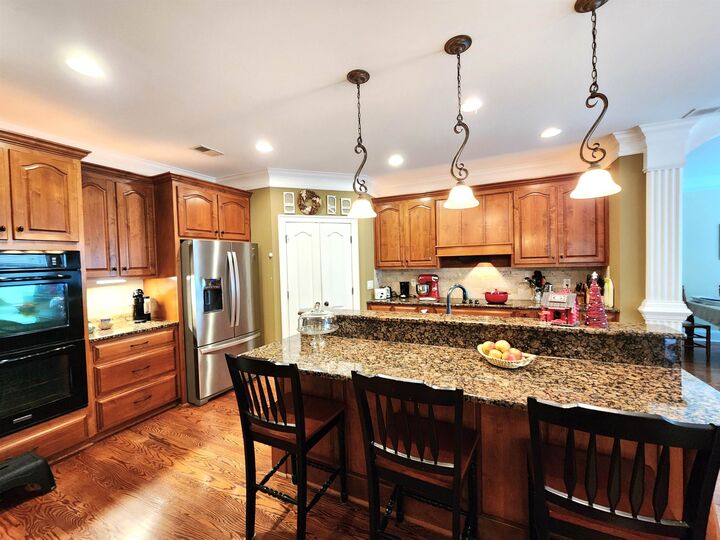 Property Photo: 1091 Bouldercrest Way GA 30642