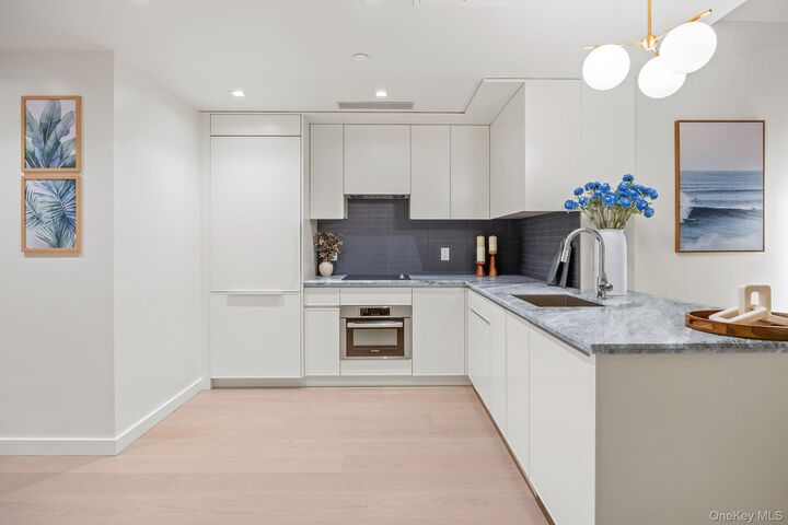 Property Photo:  58-01 Queens Boulevard 4F  NY 11377 