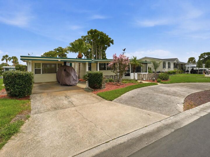 Property Photo:  928 Morningview Drive  FL 32778 