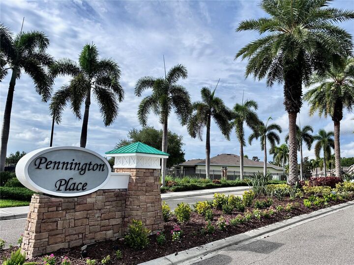 Property Photo: 9082 Coachman Drive FL 34293