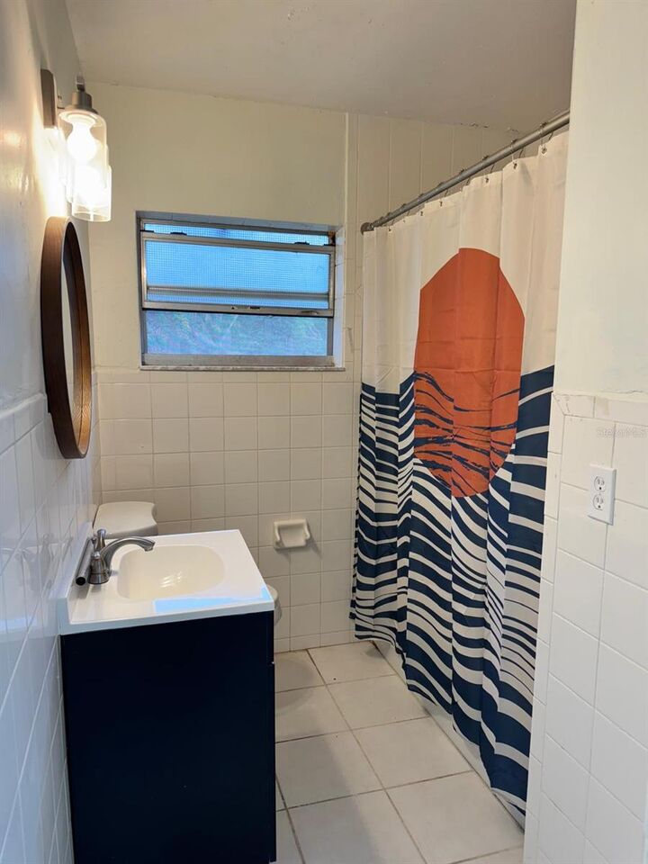Property Photo: 517 Morocco Avenue FL 32807