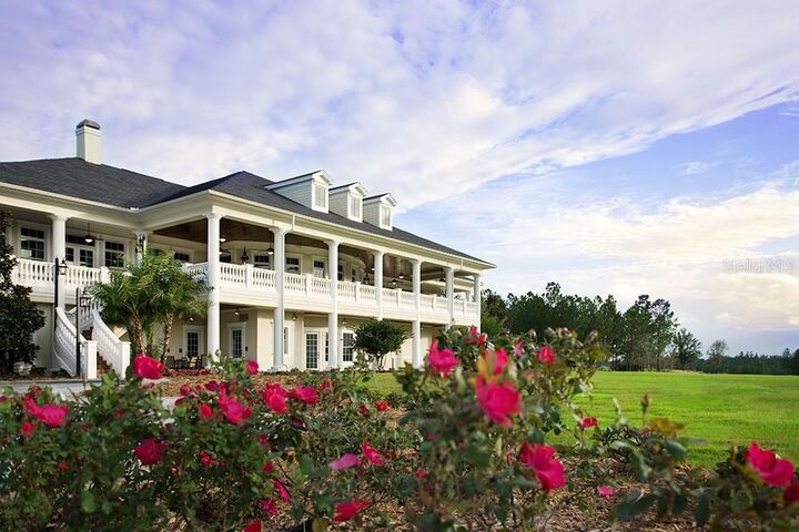 Property Photo: 5022 Cedar Ridge Drive FL 34601