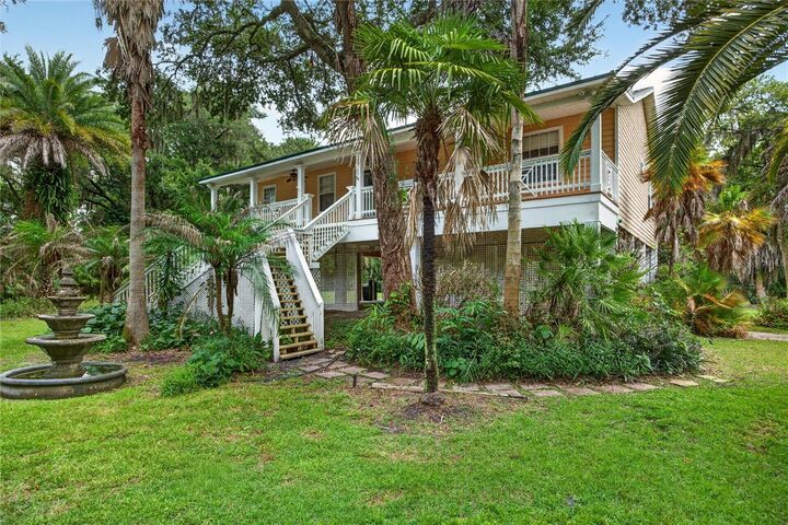 Property Photo:  8435 Florence Cove Road  FL 32092 