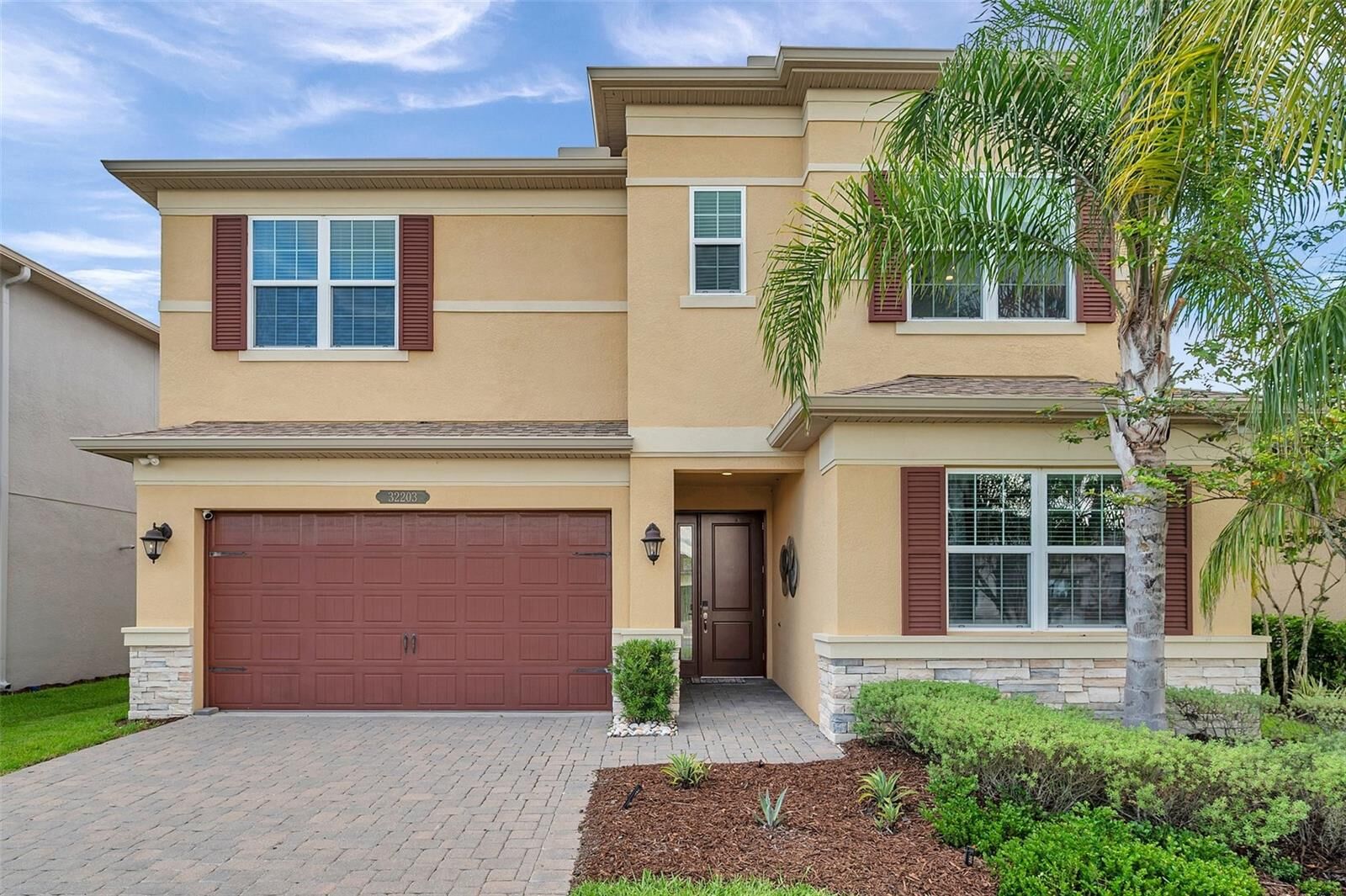 Property Photo: 32203 Mahogany Drive FL 33543