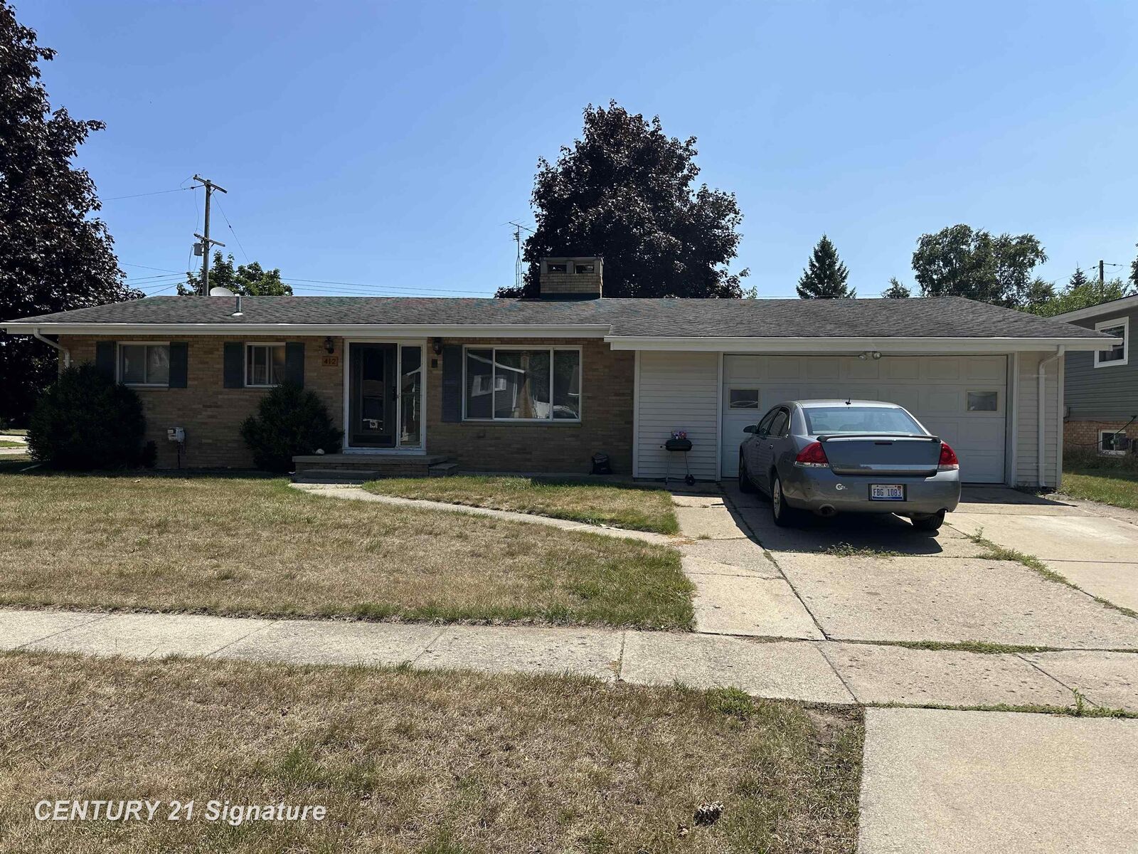 Property Photo:  412 Chestnut Street  MI 48433 